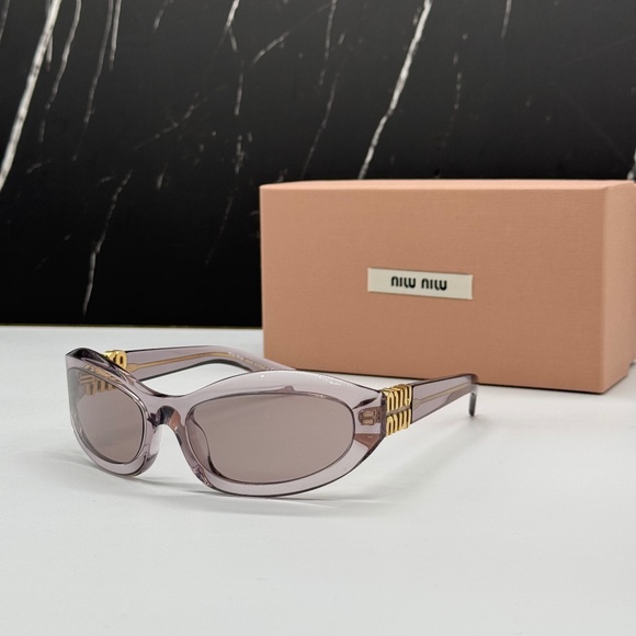 NEW MIU MIU SUNGLASSES MU14ZS 12W20I OVAL PURPLE WOMEN SMU 14Z 12W20I EYEWEAR - Picture 1 of 12